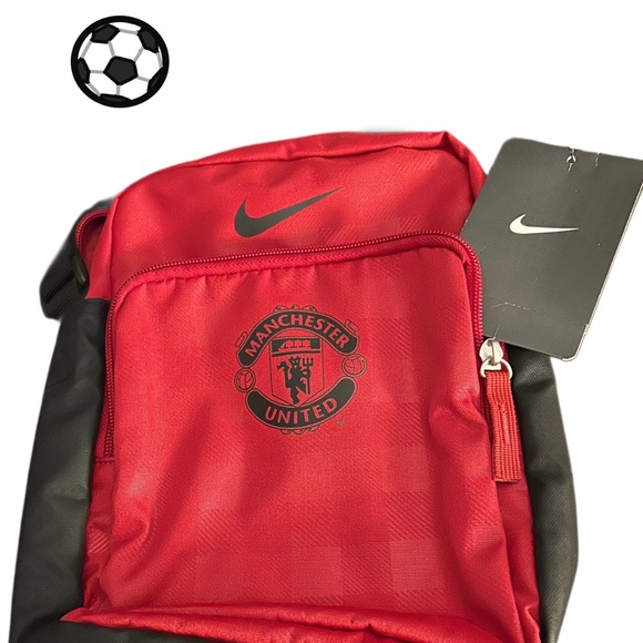 Nike Other - NWT Nike Manchester United Shoulder Bag